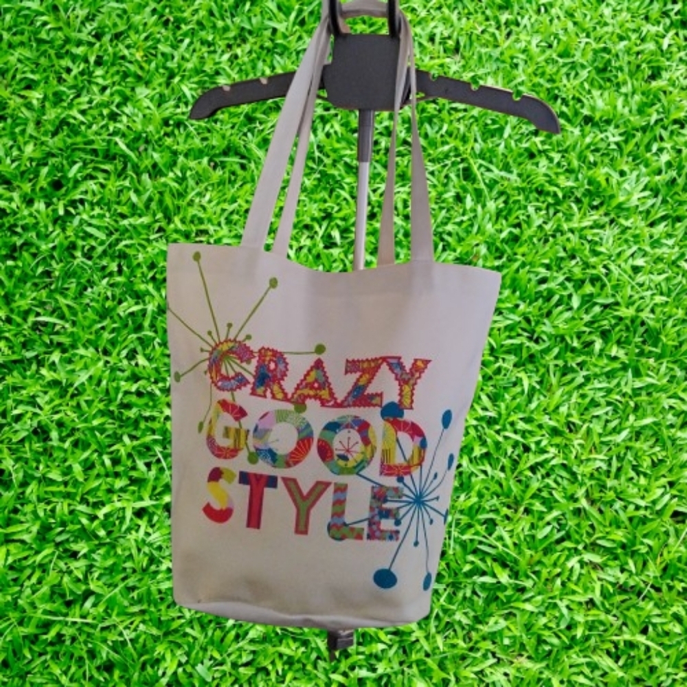 New $60‎ Neiman Marcus Women's White Crazy Good Style Canvas Tote Bag